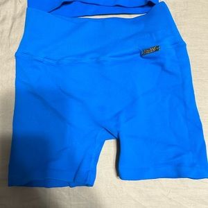 XS bombshell sportswear set. No longer on the website.